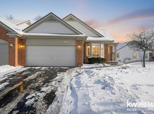 5962 Augusta Ln, Grand Blanc, MI
