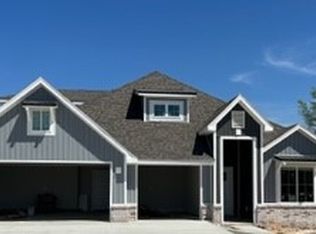 701 Baggett, Prairie Grove, AR 72753