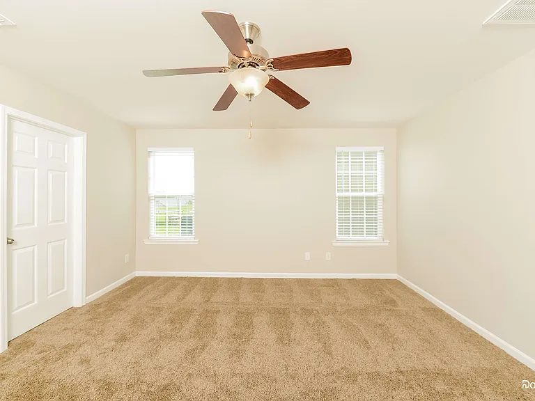 5787 Midstream Cir — Photo 14