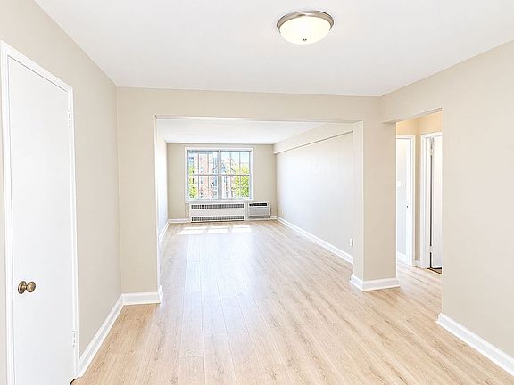 5th image of 26-21 Union St #6D