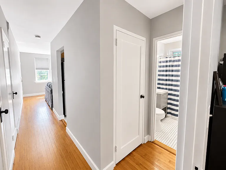 135 Farragut Rd #18 — Photo 12