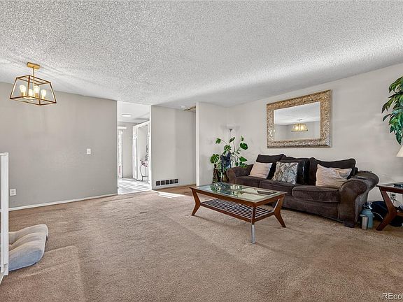 5th image of 4581 Fullerton Court