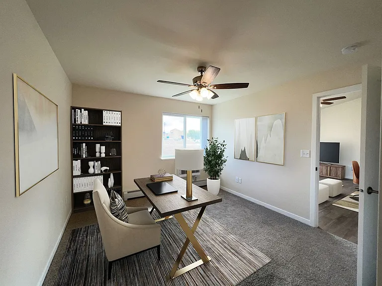 713 Caroline St — Photo 309