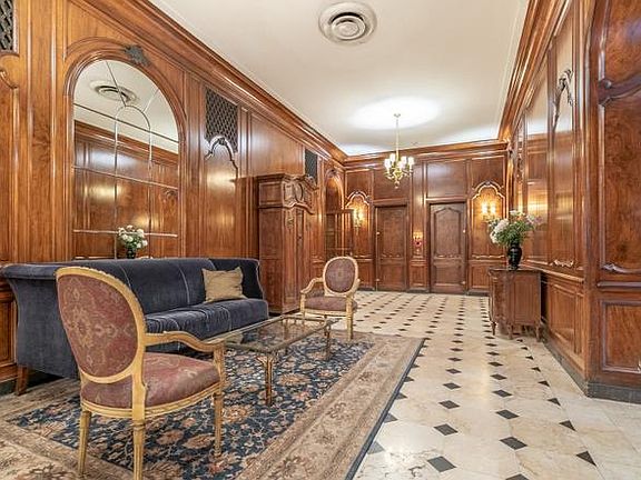 4th image of 2052 N Lincoln Park W APT 1407