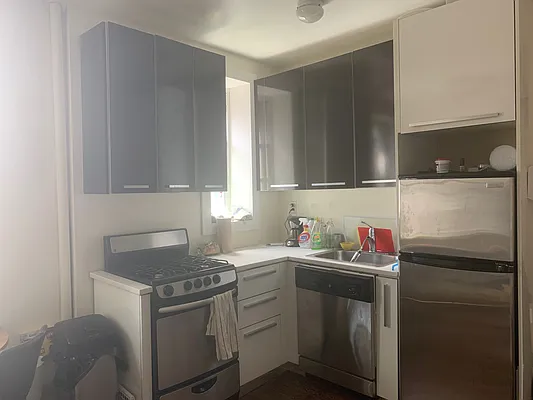 Rented by Nooklyn NYC LLC | media 52