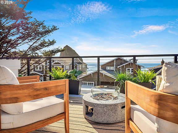 3rd image of 1659 Forest Lawn Rd