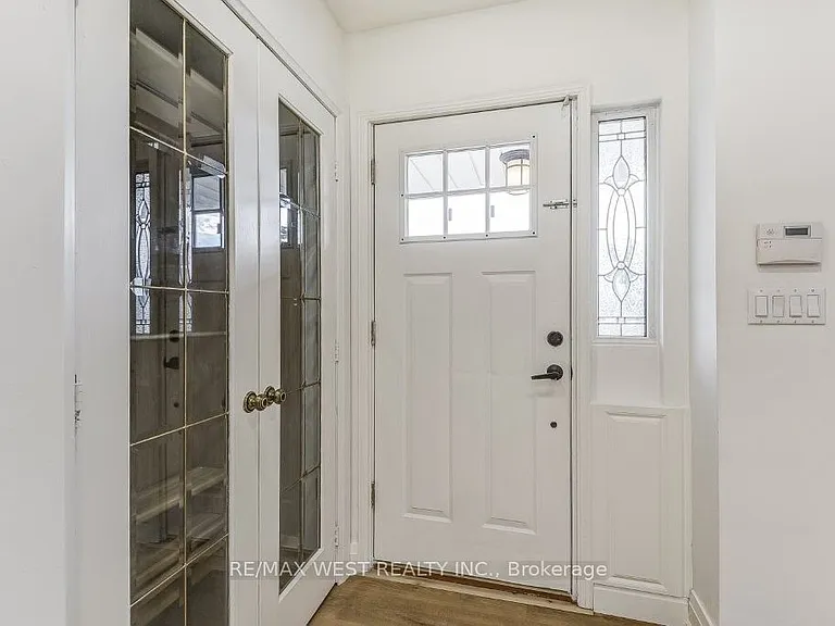 10 Rima Ct — Photo 4