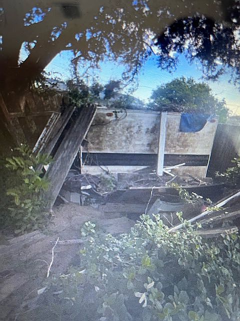 2nd image of 409 Bayshore Dr