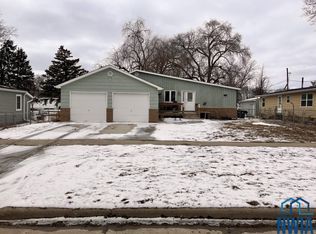303 E St, Sergeant Bluff, IA 51054