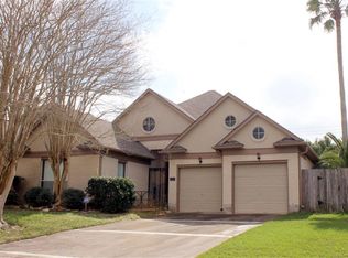 104 Las Brisas St, Kemah, TX 77565