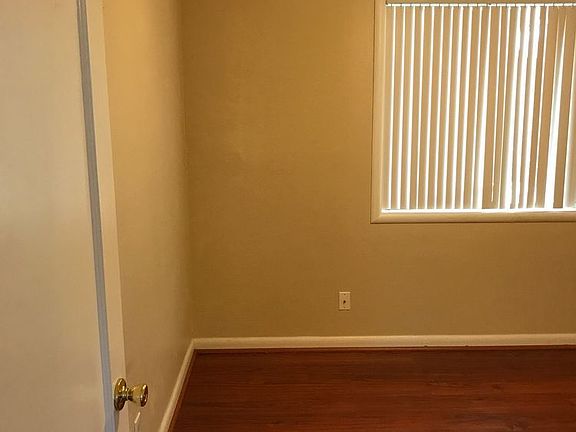 5th image of 1729 Christina Ave