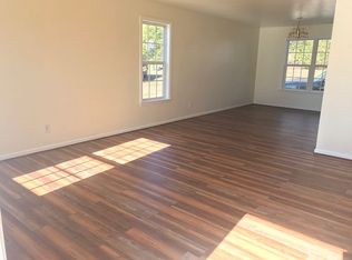 7437 Town Country Rd, Liberty, NC 27298