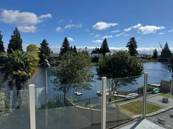 2216 Dockside Way, Nanaimo, BC V9R 6T6
