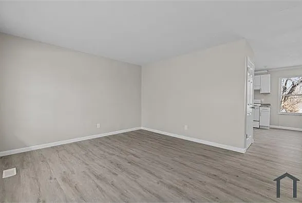 10432 Royal Dr — Photo 4