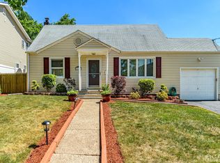 1210 Deerfield Ter, Linden, NJ 07036