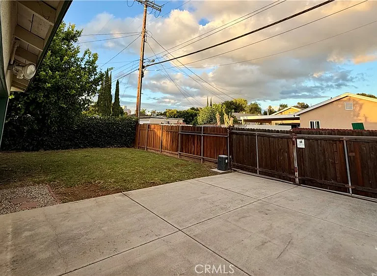 7002 Aura Ave — Photo 17