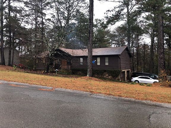 2nd image of 553 Rivercrest Dr