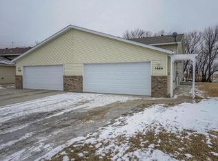 1644 10th St W, West Fargo, ND 58078