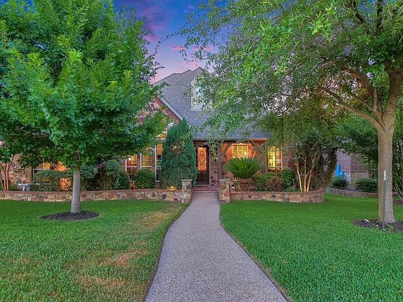 2nd image of 1334 Pine Forest Cir