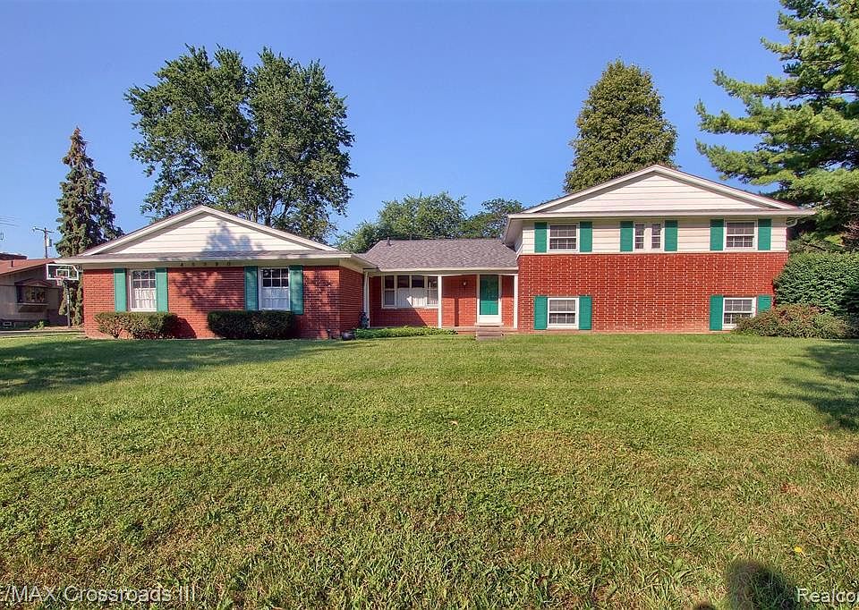 1st image of 45290 Harmony Ln