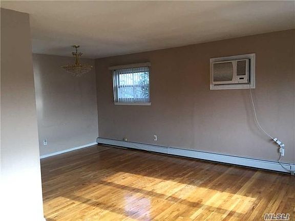 3rd image of 52 Princess St