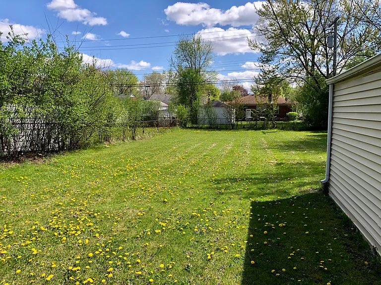 13431 Oak Park Blvd — Photo 15