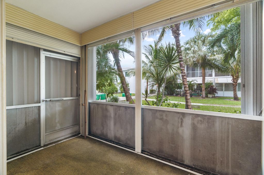 2525 W GOLF Boulevard #119, photo 2