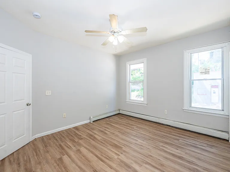 162 E Main St #1 — Photo 13