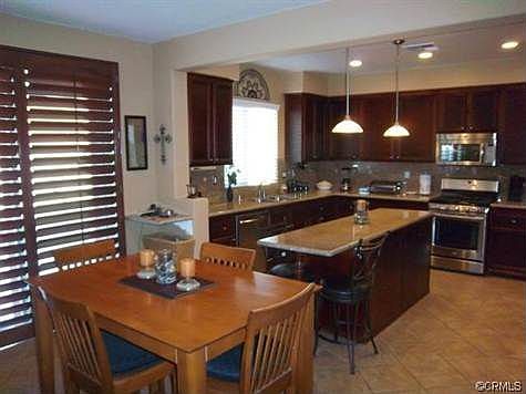 3rd image of 1894 Rosemont Cir