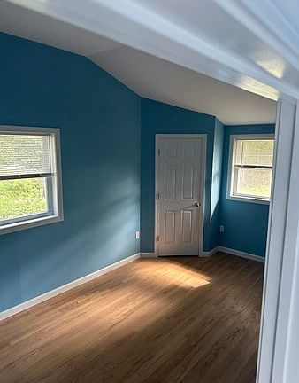 5th image of 25 Ruth Rd #B