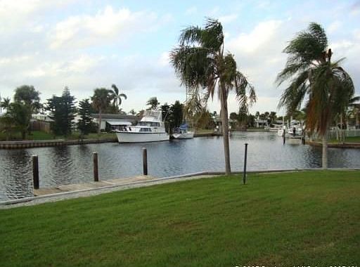 2nd image of 1663 SW Seagull Way