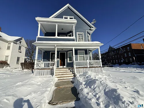 15-17 Beacon St #1 Photo 1