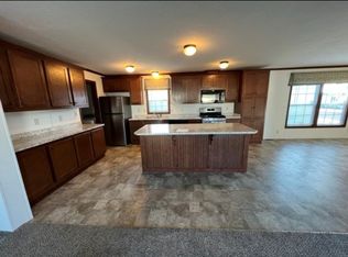 7601 Lauren Dr #347, Newport, MI 48166