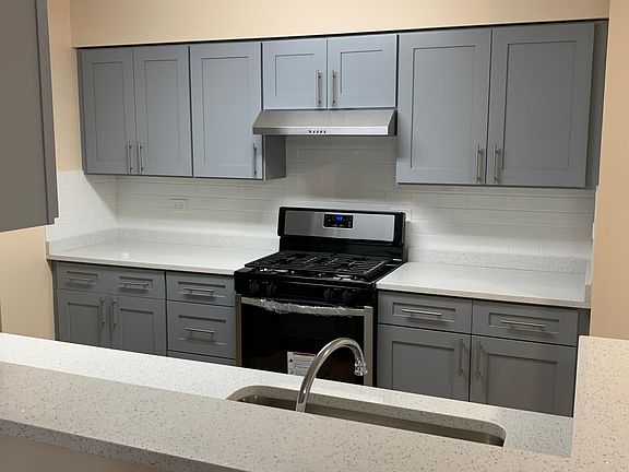 4th image of 726 N Gary Ave Unit 106