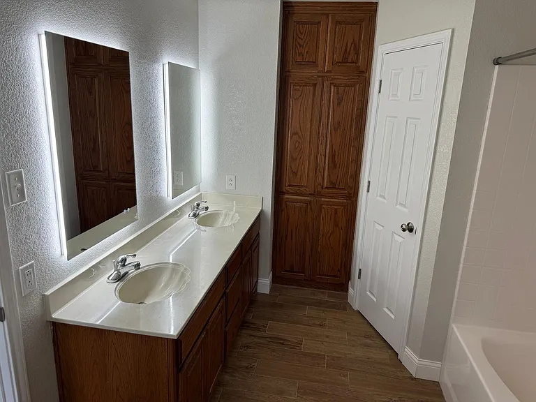 4925 Many Waters Dr — Photo 10