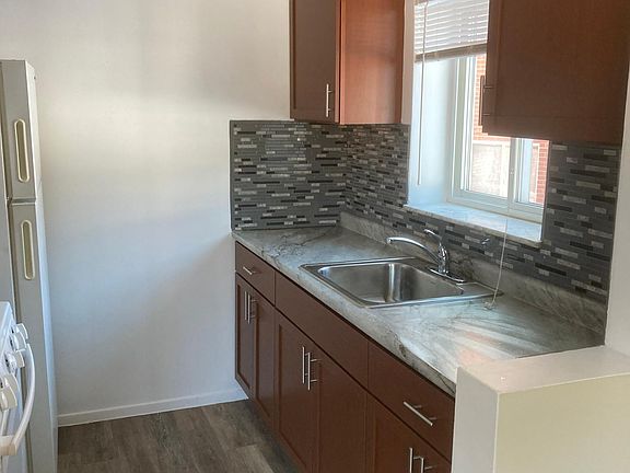 2nd image of 4551-E104 Garfield Blvd #2B