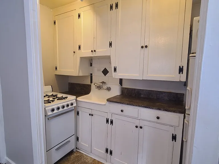Francesca Apartments — Photo 17