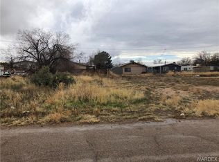 3692 E Canary Ln, Kingman, AZ 86409