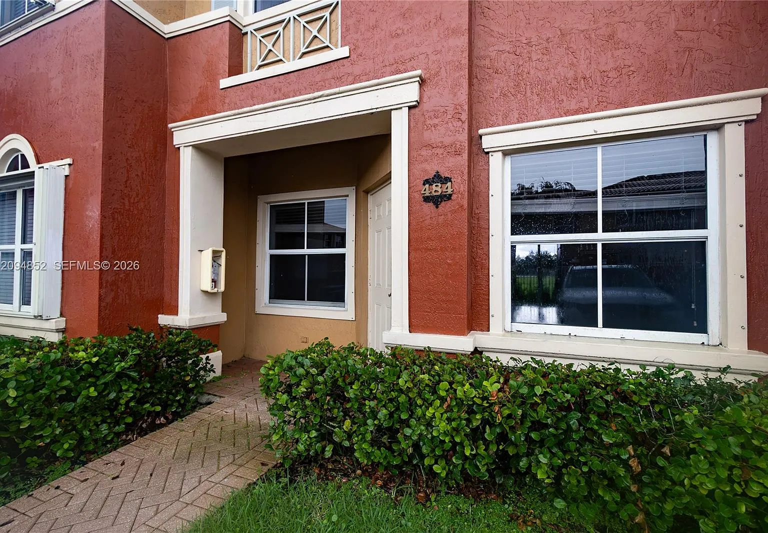 The Gates At Doral Isles — Photo 2