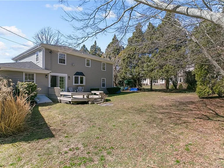 26 Red Cross Ave — Photo 27