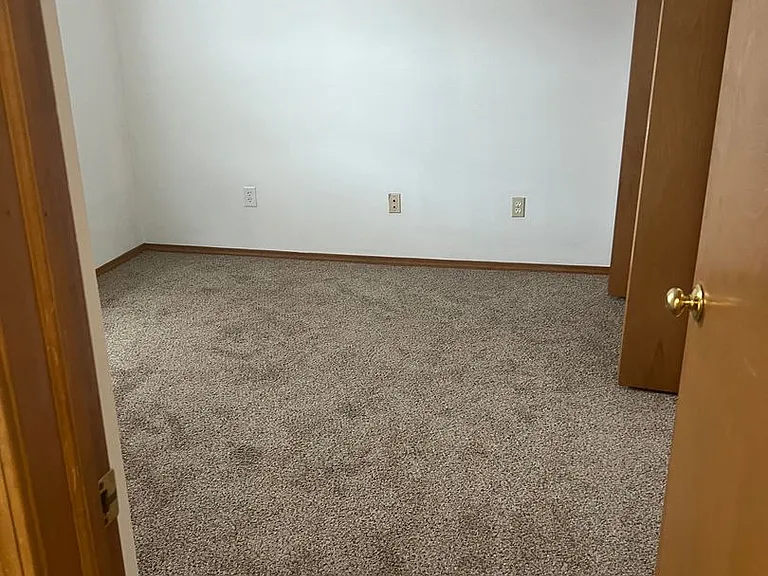 505 S Sale St #2-112 — Photo 9