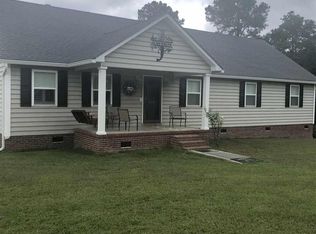 1606 Middendorf Rd, Hartsville, SC 29550