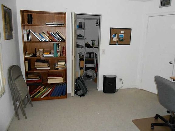 4th image of 12900 SW 13th St APT 201E