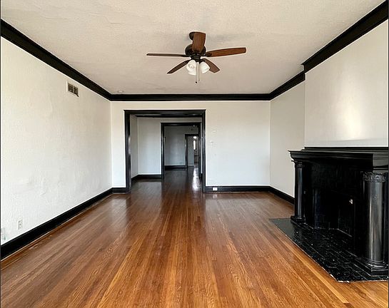 4th image of 504 Gladstone Blvd #4