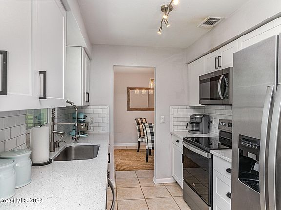 4th image of 838 Dove Ave