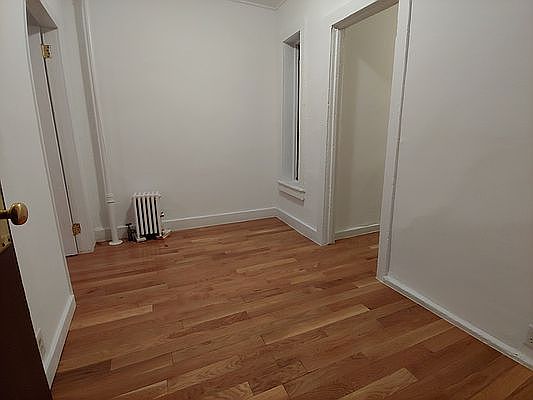 3rd image of 554 W 50th St APT 6FE