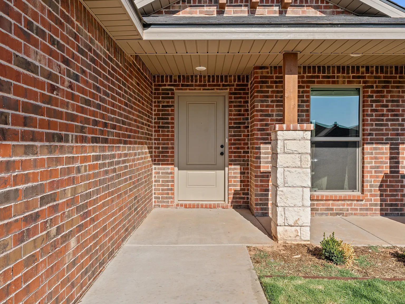 3 bed, 1300 sqft, $3,000 — Photo 2
