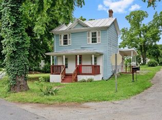 10 Prospect St, Grottoes, VA 24441