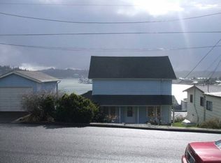 747 SW 13th St, Newport, OR 97365