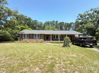 6774 Woodhaven Rd, Kershaw, SC 29067